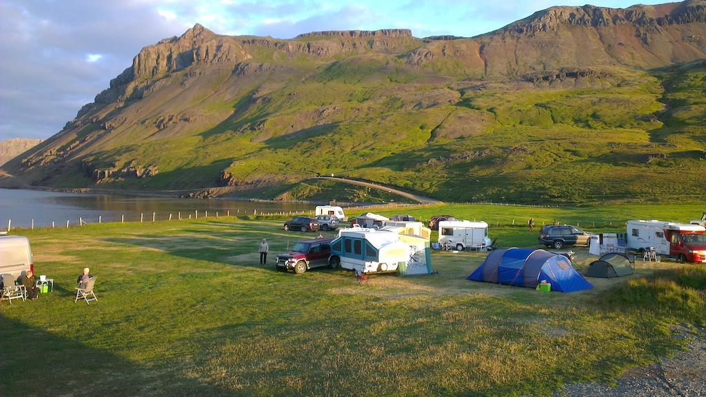 Urdartindur Guesthouse And Cottages Northurfjorthur Экстерьер фото